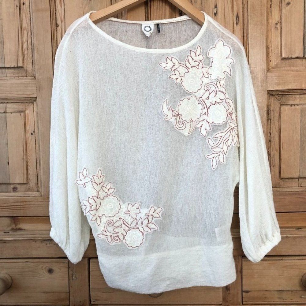 Akemi + Kin XS Blouse Sheer Woven Top Applique Floral Gauze - Small Flaw‎